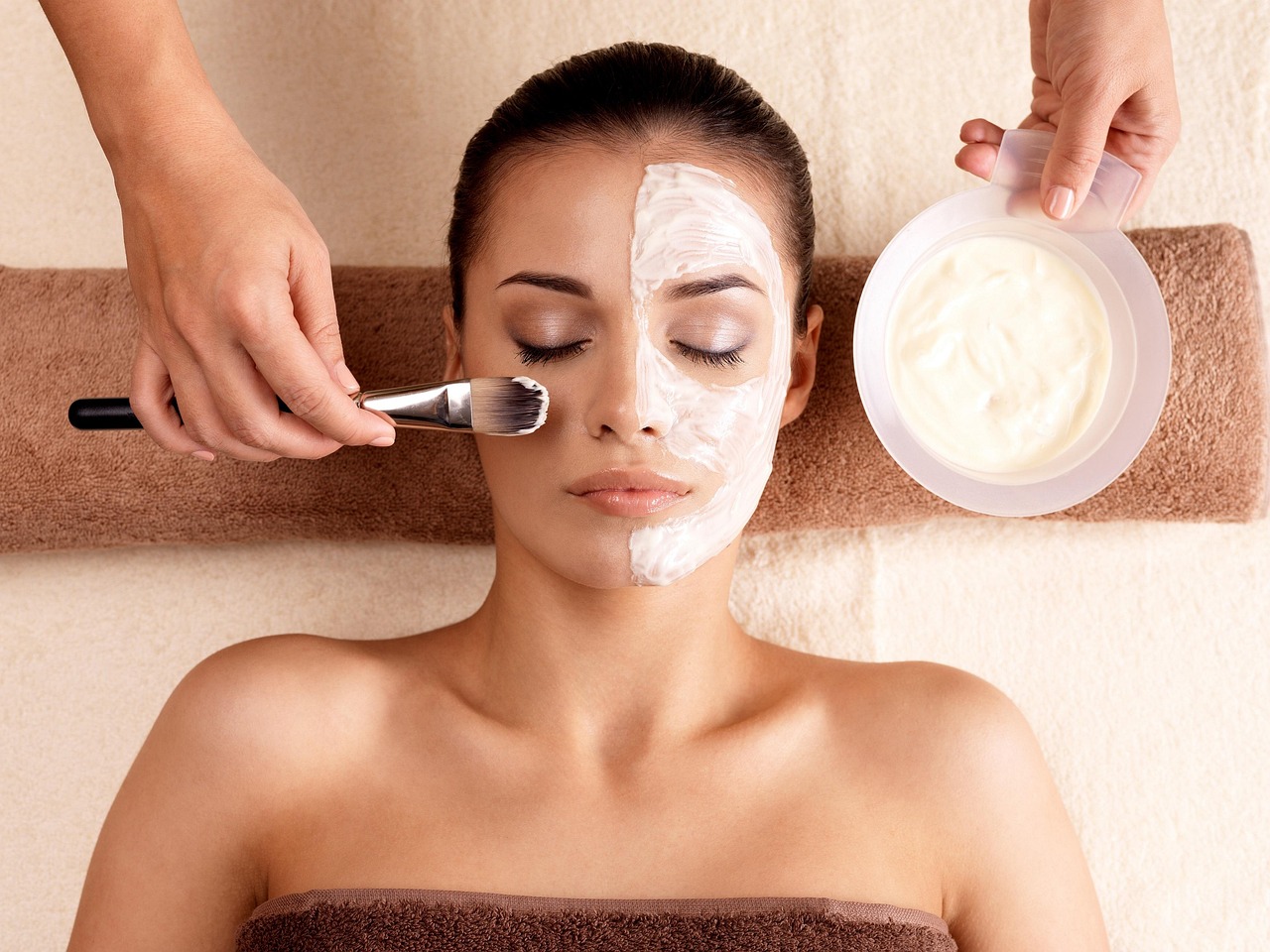 Med spa provider performing an aesthetic treatment in a clinical setting