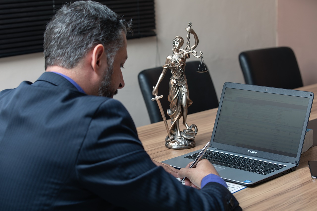 Attorney & Law Firm Insurance - Travelers commercial insurance coverage